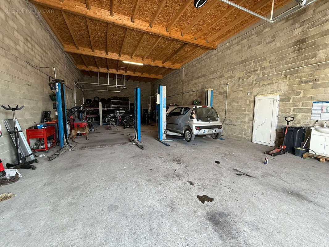 Commerce à LIVRON-SUR-DROME