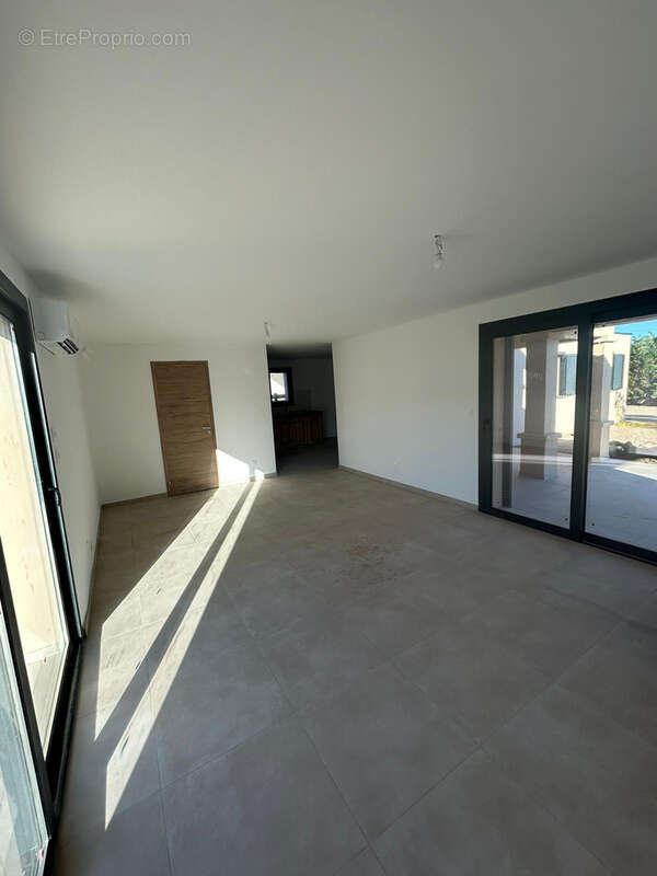 Maison à PRUNELLI-DI-FIUMORBO