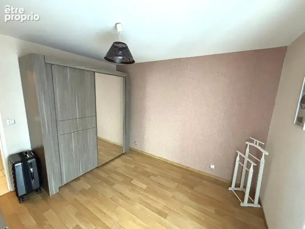 Résidence sécurisée – Appartement T3 de 69 m² avec Balcon, Cave et Parking - photo 5