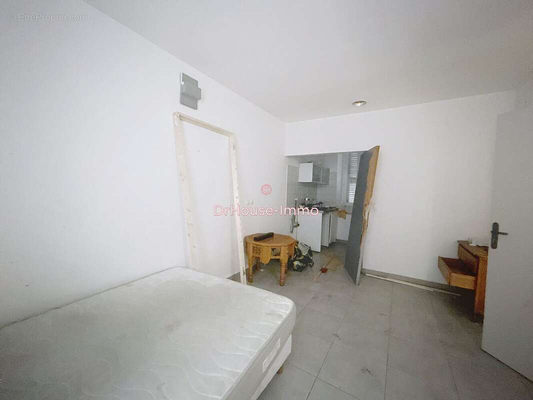 Appartement 20 m² à Marseille-1e  - photo 3
