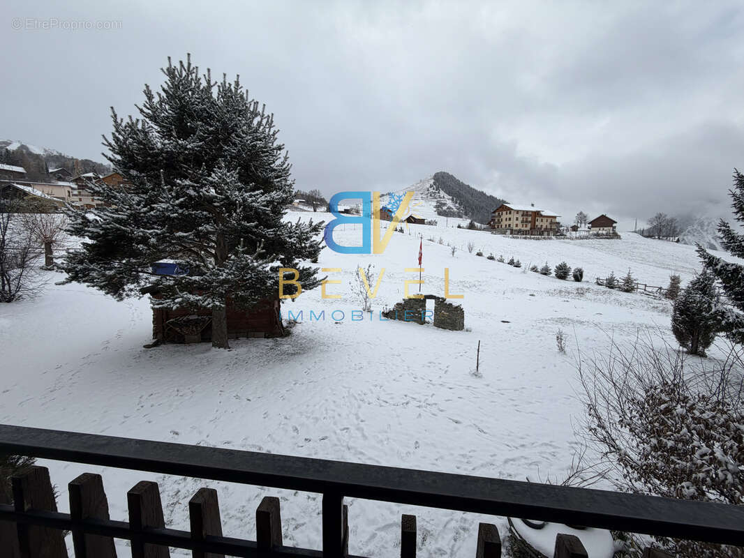 Appartement à ALBIEZ-MONTROND