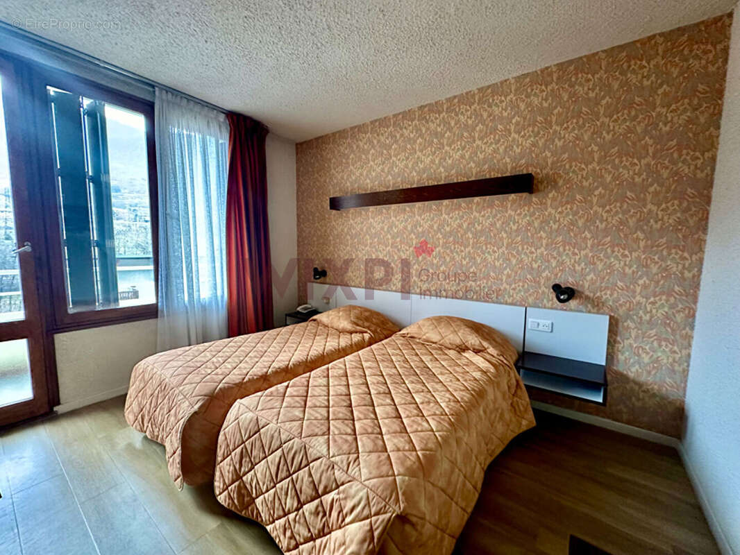 Hotel/ immeuble de 1200m2 - photo 7