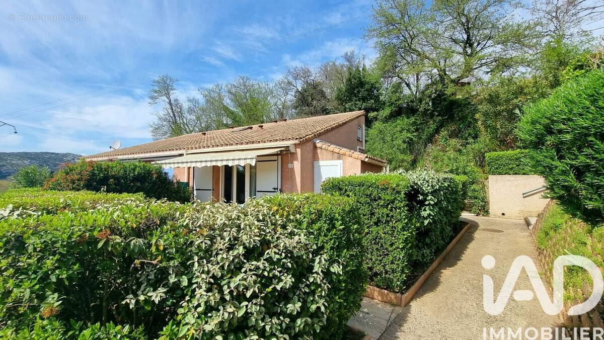 Photo 1 - Maison à SAINT-MARTIN-D'ARDECHE