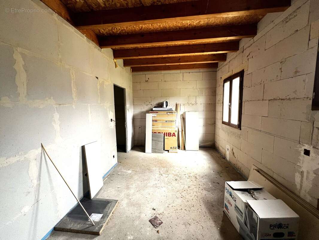 Maison à LACAPELLE-MARIVAL