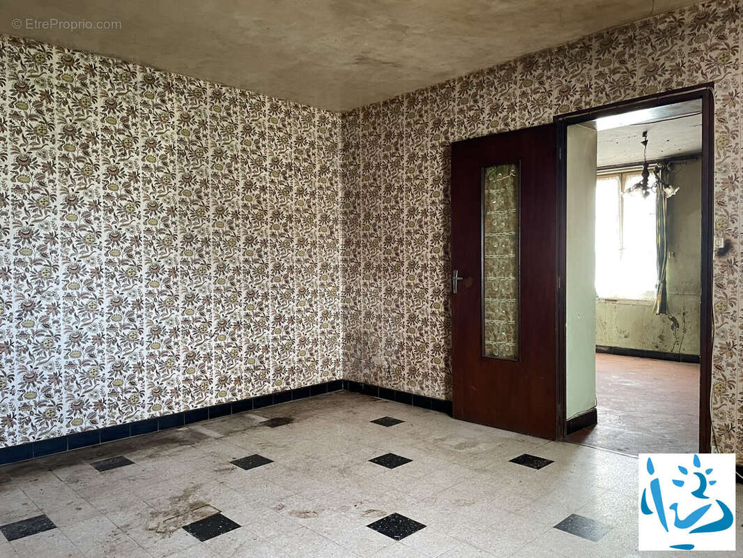 Maison à COURCERAULT