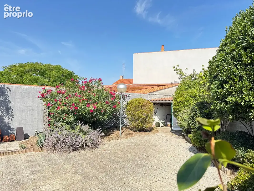 LA CHAUME - Proche commerces et plages - photo 4