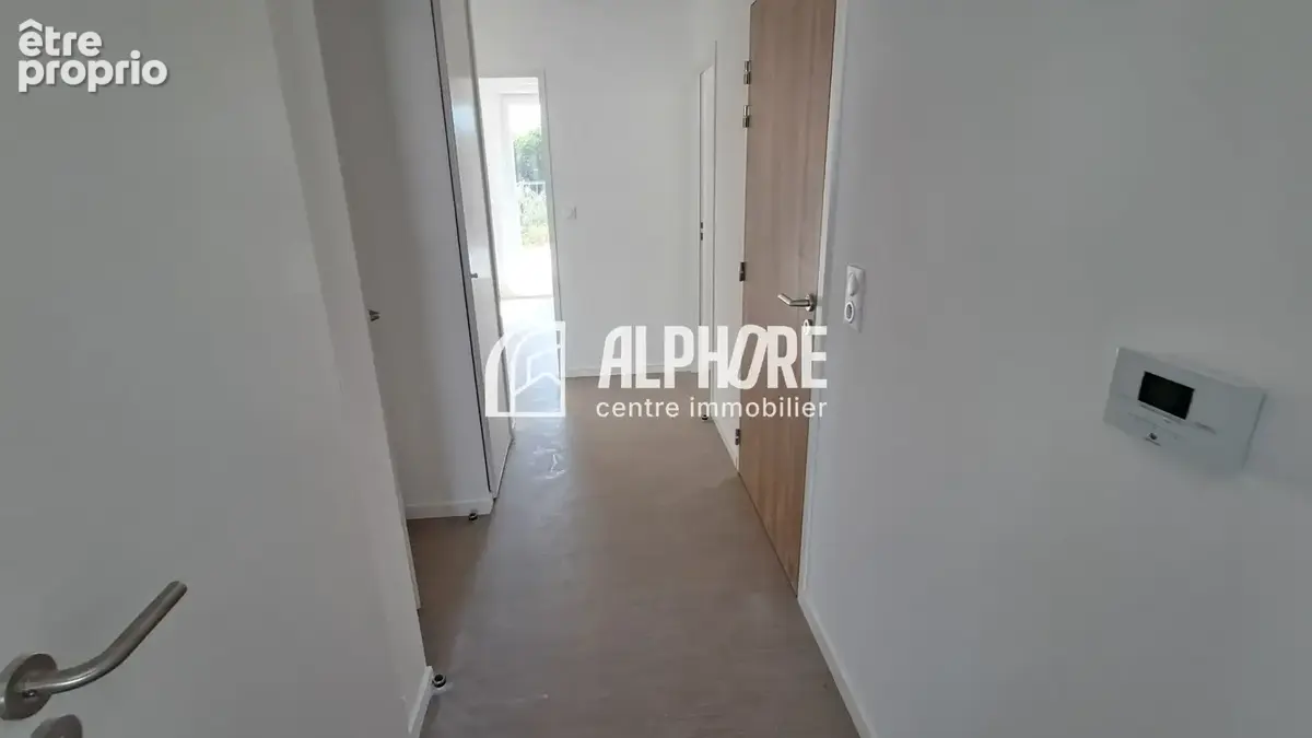 Immaculée, appartement Re2020 - T4 avec 3 terrasses et 2 stationnements , disponibilité immédiate. - photo 9