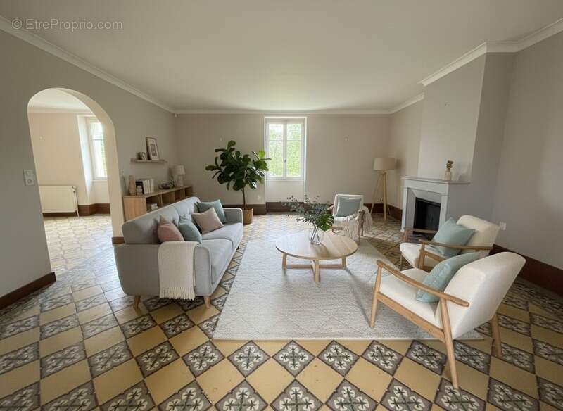 Maison à SAINT-GENGOUX-LE-NATIONAL