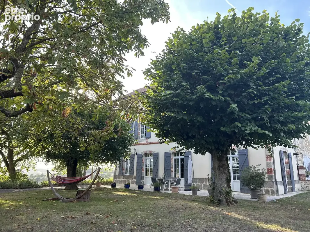 Maison pierre de 220 m2 avec terrain clos - photo 7