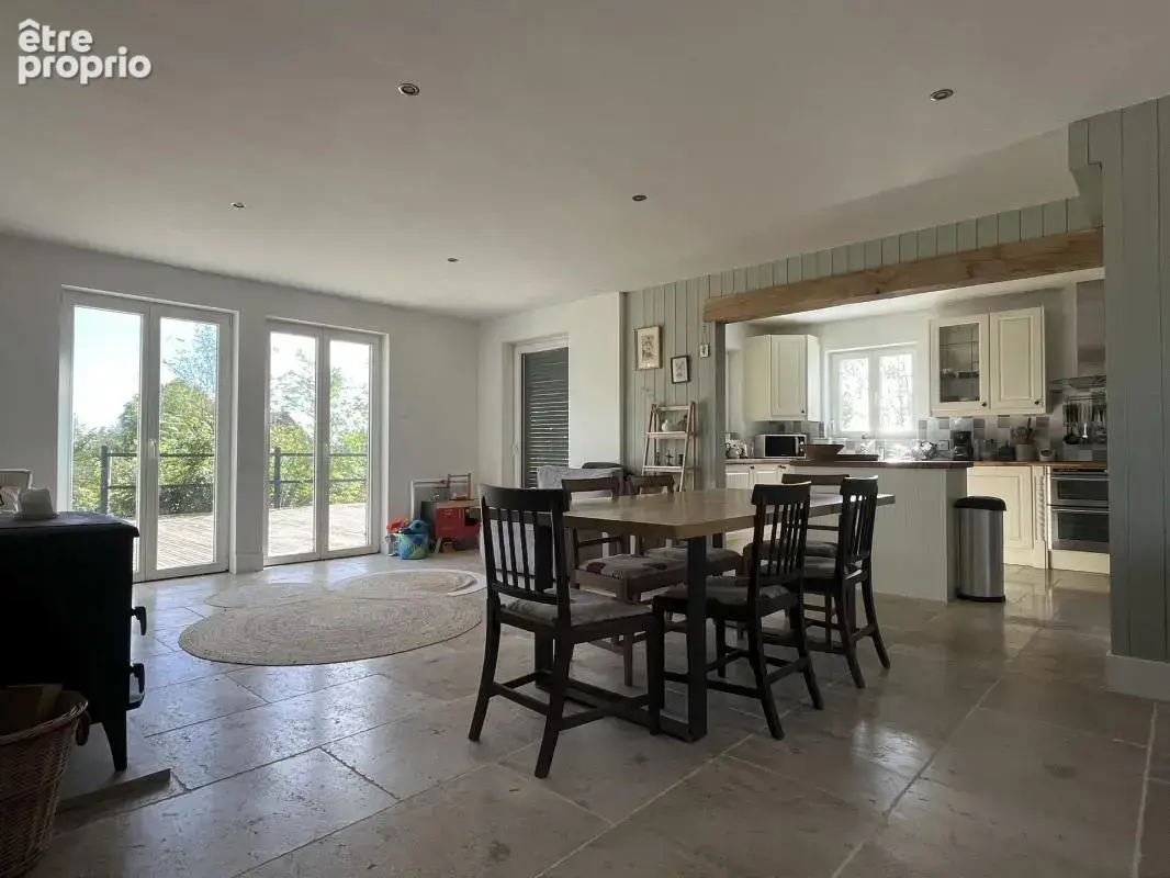 Maison à vendre 7 pièces 20min de SEMUR (21): 146m², 3 chambres, terrasse, piscine, terrain 2400m². Prix: 375 000€ - photo 5