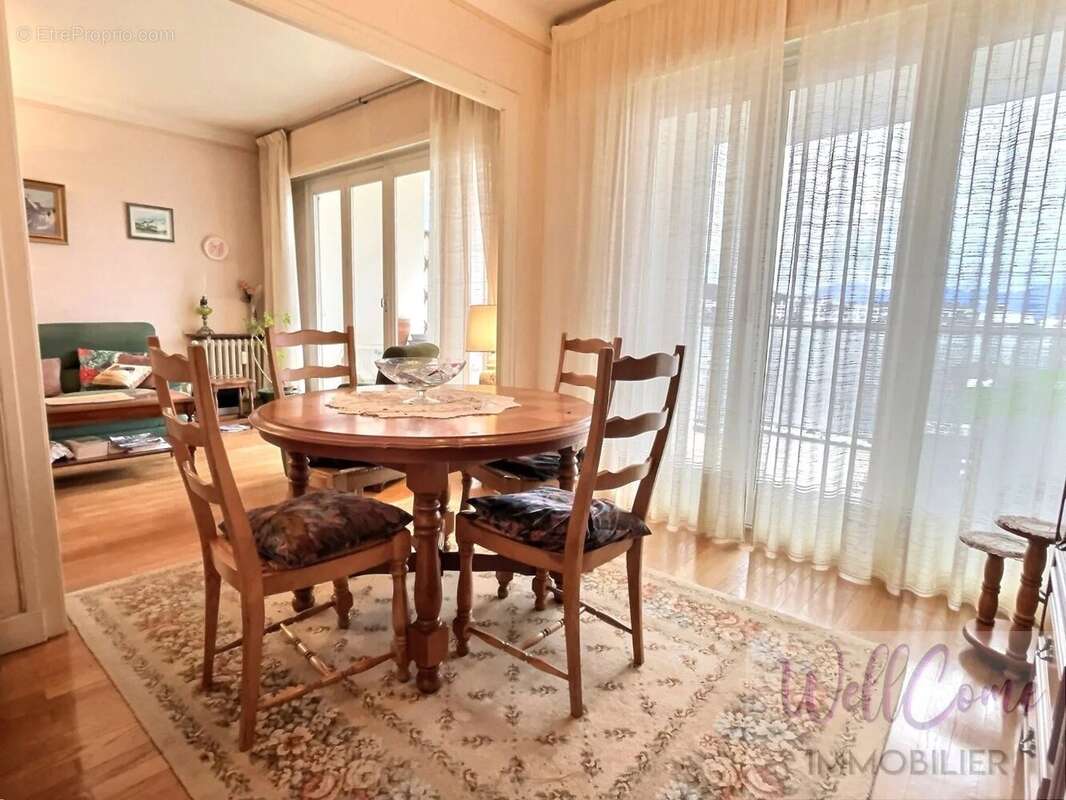 Appartement à AIX-LES-BAINS