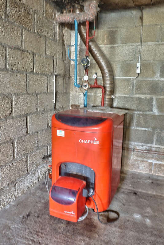 Maison à BELLE-ISLE-EN-TERRE