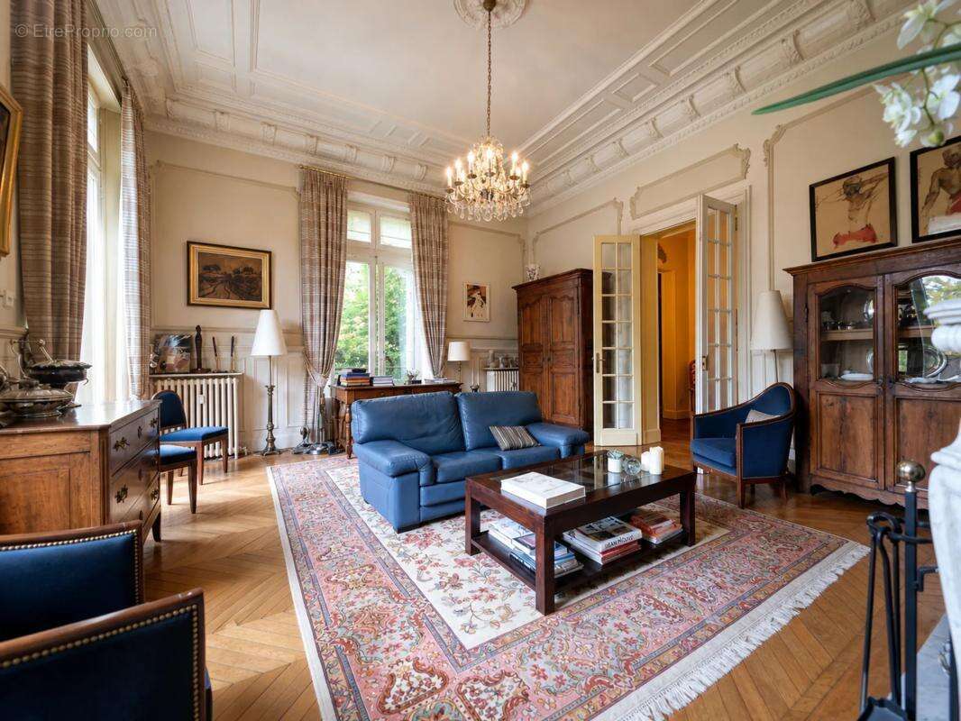 Appartement à GRUCHET-LE-VALASSE