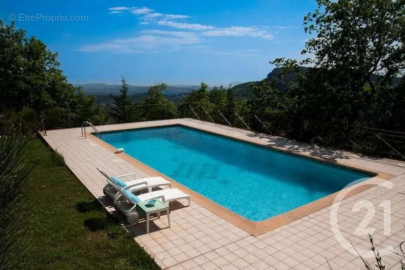 Maison à LE BAR-SUR-LOUP