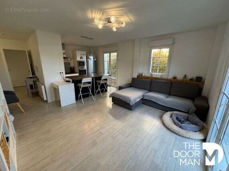 Appartement à LES ESSARTS-LE-ROI