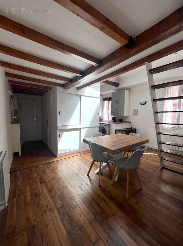 Appartement à PARIS-20E