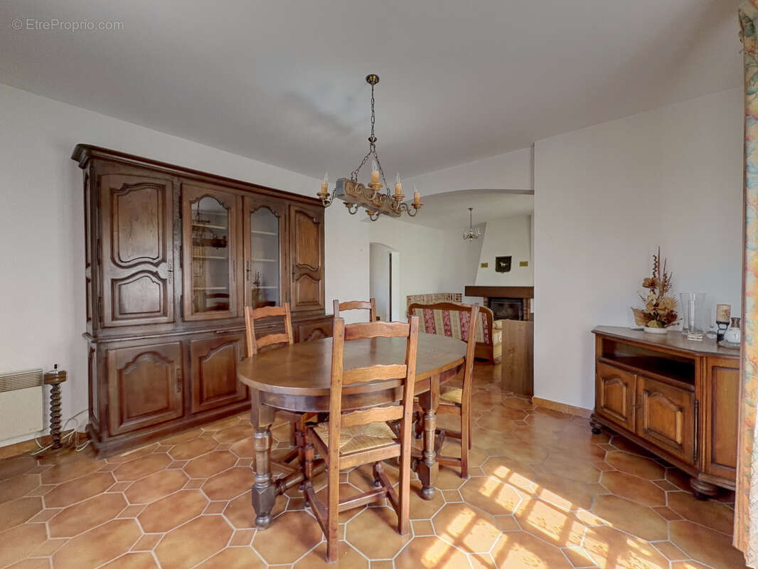 Maison à SIX-FOURS-LES-PLAGES