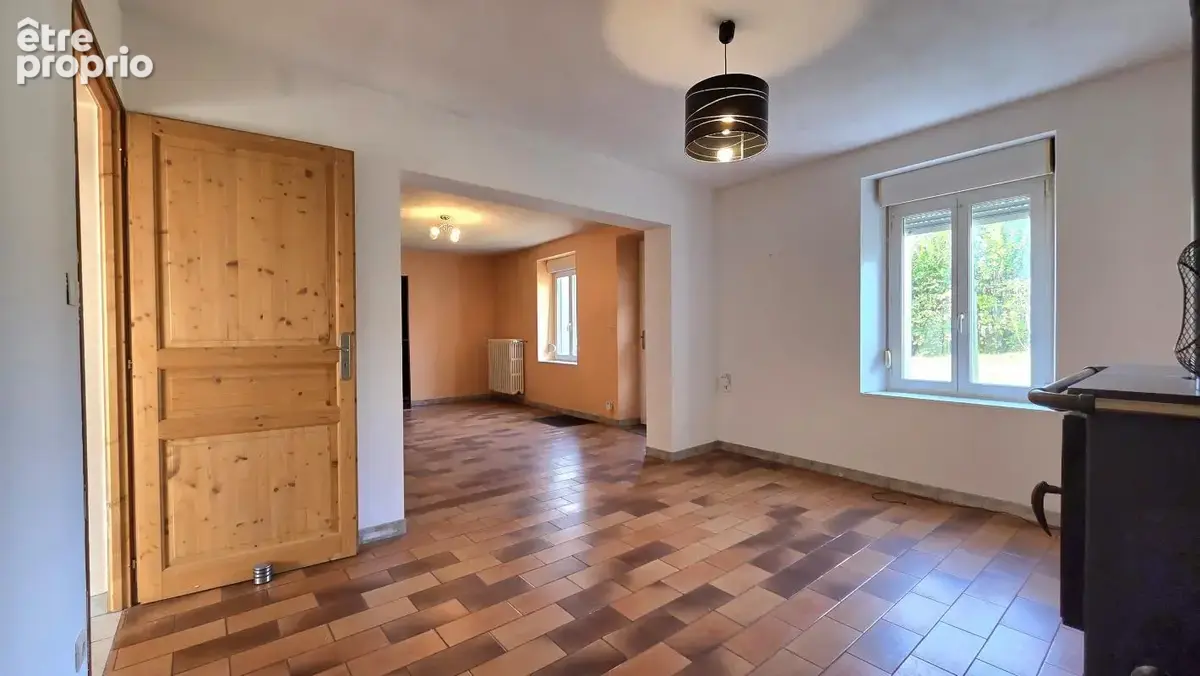 Maison individuelle sans travaux avec 3 chambres et garage située à Anor - photo 4