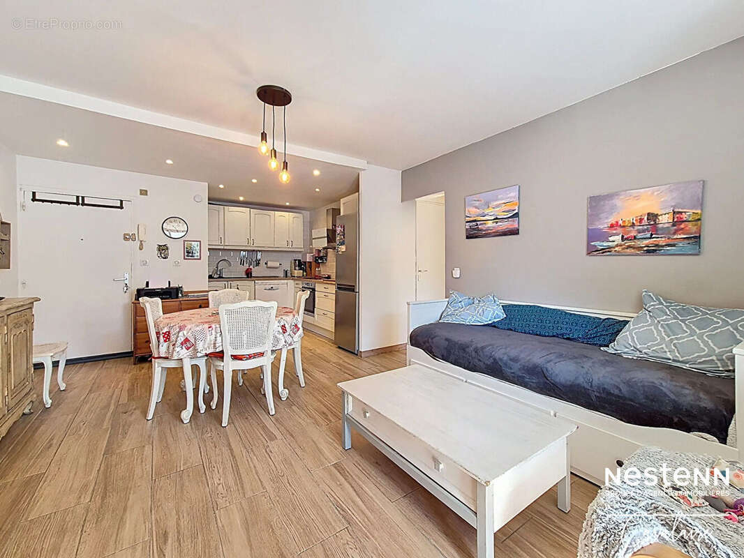 Appartement à LA CROIX-VALMER