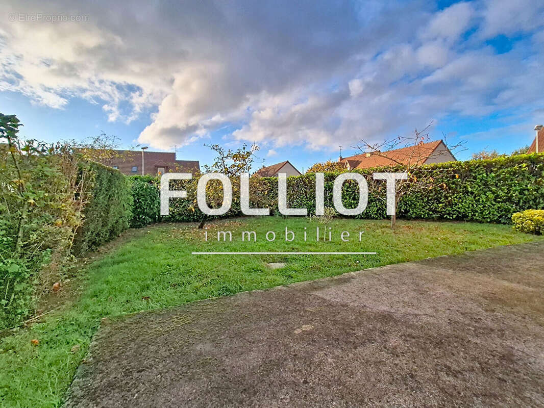 Maison à MONDEVILLE