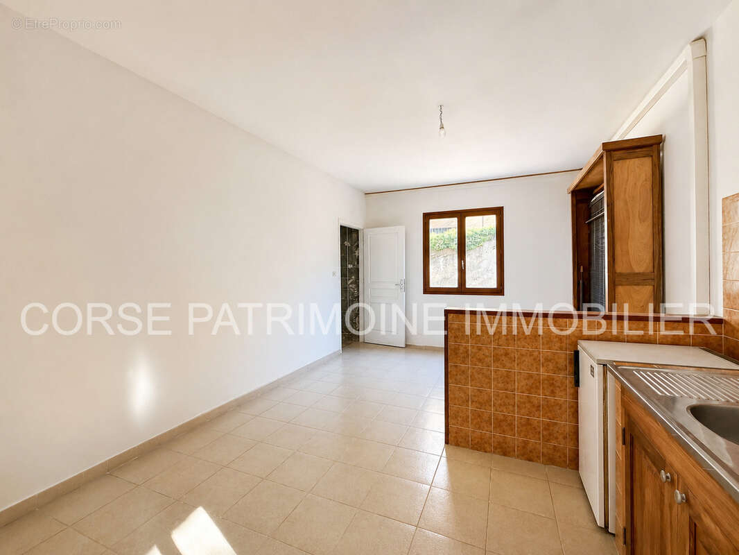 Villa aux multiples possibilités au coeur de Solenzara - photo 24