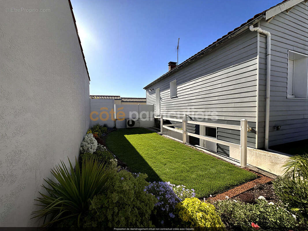 Maison à SAINT-VINCENT-SUR-JARD