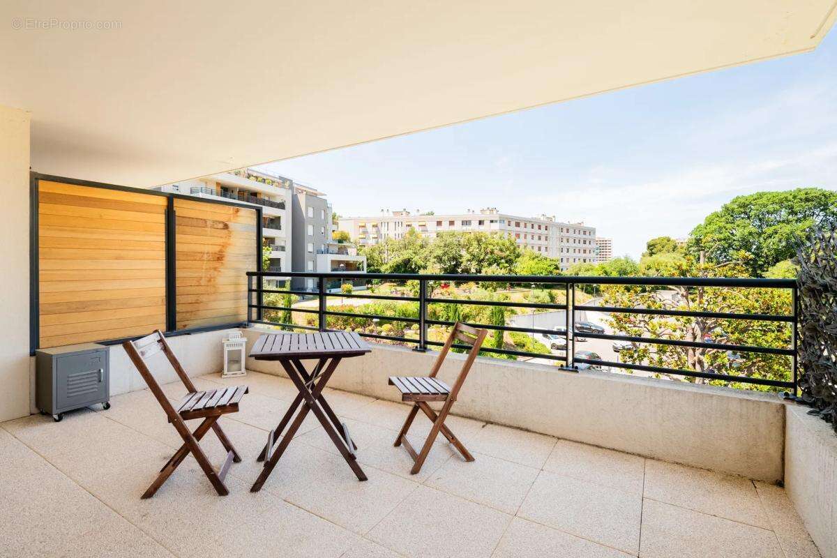 Appartement à MARSEILLE-9E