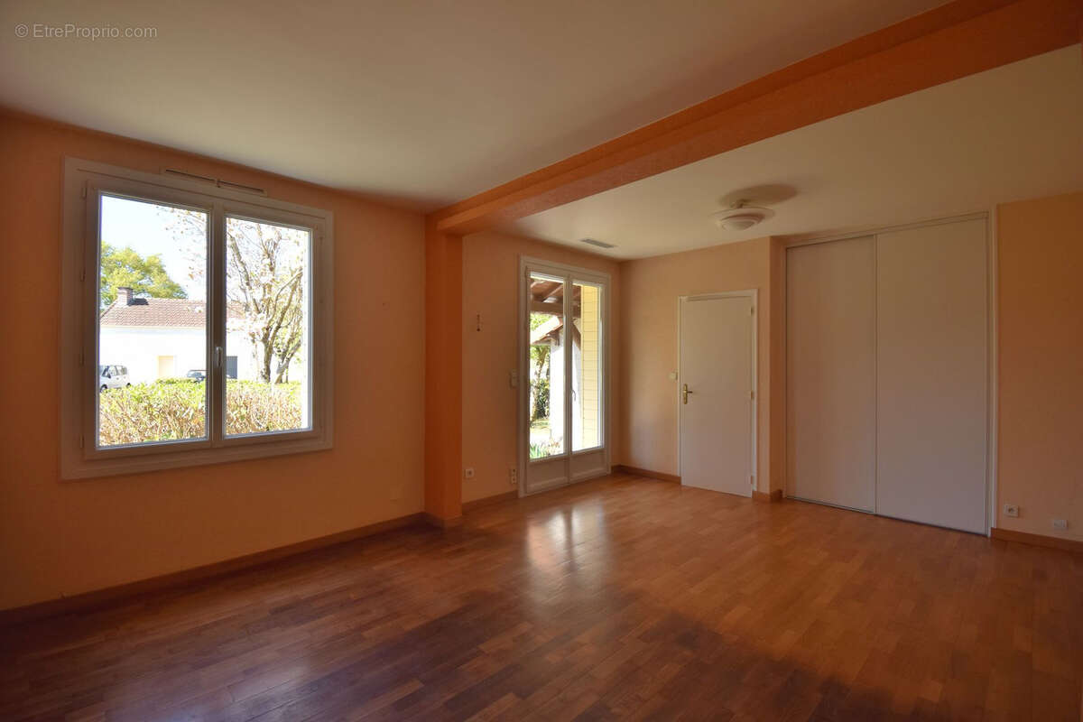 Maison à SAINT-PHILBERT-DE-BOUAINE