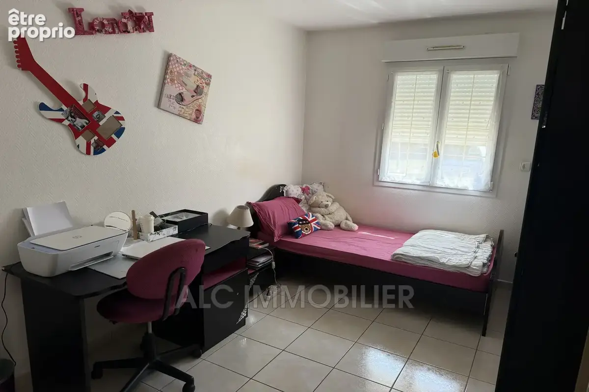 Maison 122 m² à Saint-Paterne  - photo 9