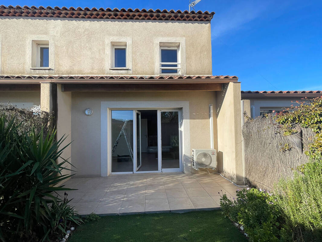 Maison à CHATEAUNEUF-LES-MARTIGUES