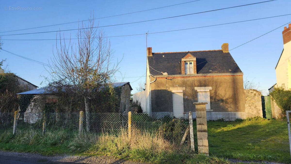 Maison à SAINT-MALO-DE-GUERSAC