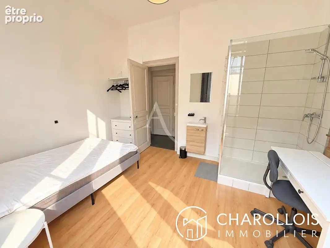 EXCLUSIVITÉ ! Appartement T5 de caractère au coeur de MÂCON - photo 7