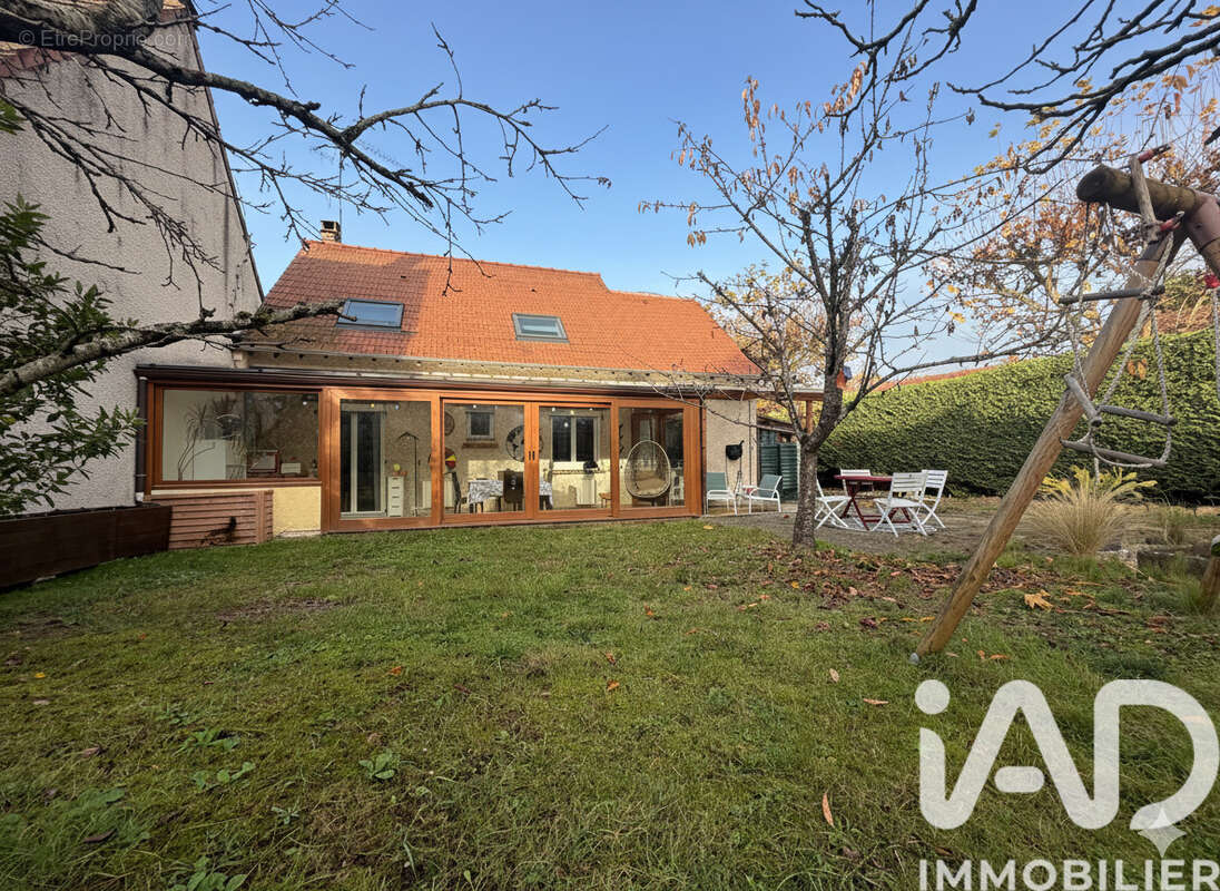 Photo 2 - Maison à SAINTE-GENEVIEVE-DES-BOIS