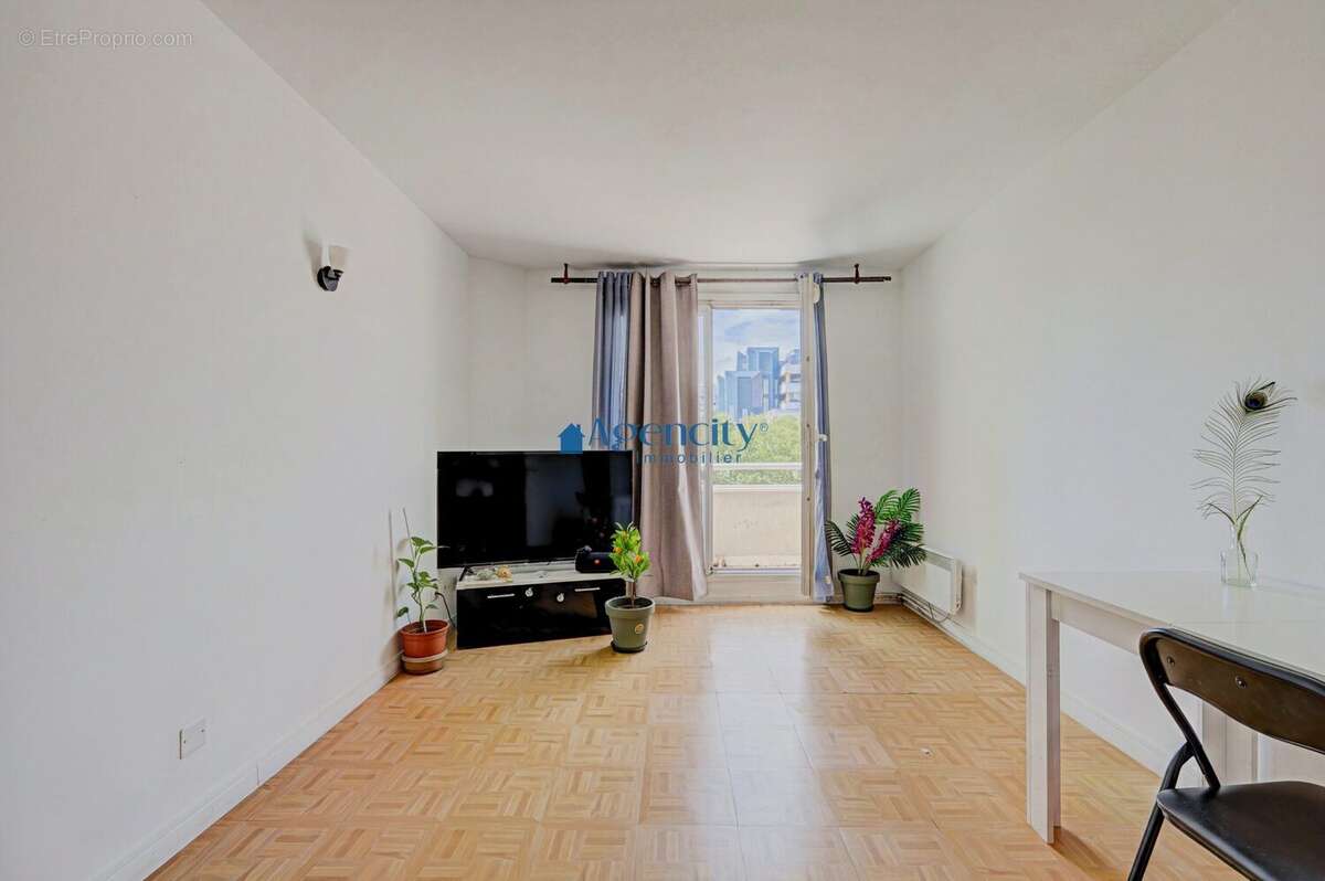 Appartement 61 m² à Noisy-Le-Grand  - photo 3