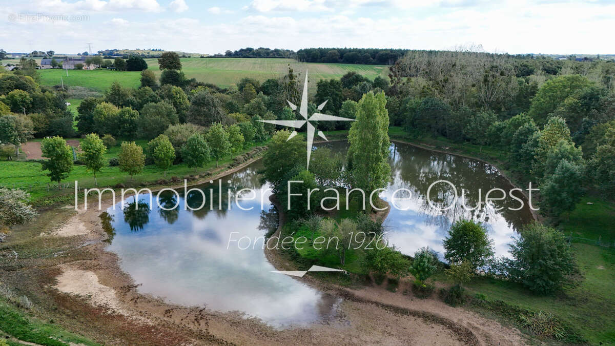 Maison à SABLE-SUR-SARTHE