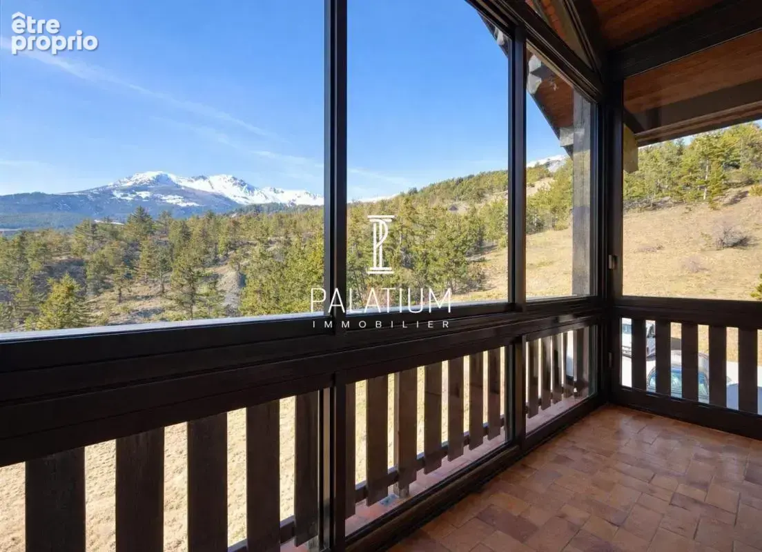 Appartement avec loggia et vue imprenable sur les montagnes - photo 2