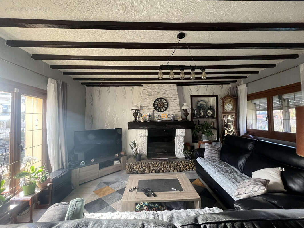 Maison à AUBENCHEUL-AU-BAC