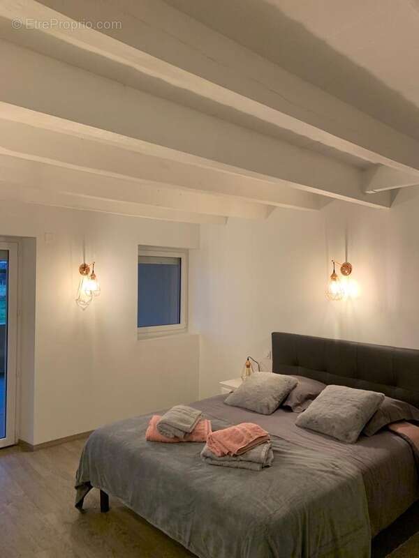 Maison à NEGREPELISSE