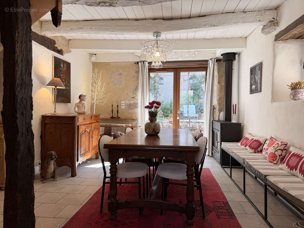 Maison en pierre avec cour au centre de Cajarc - photo 5
