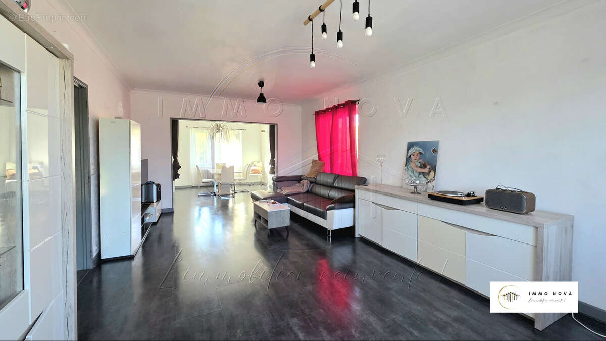 Maison à SAINTE-FLORINE