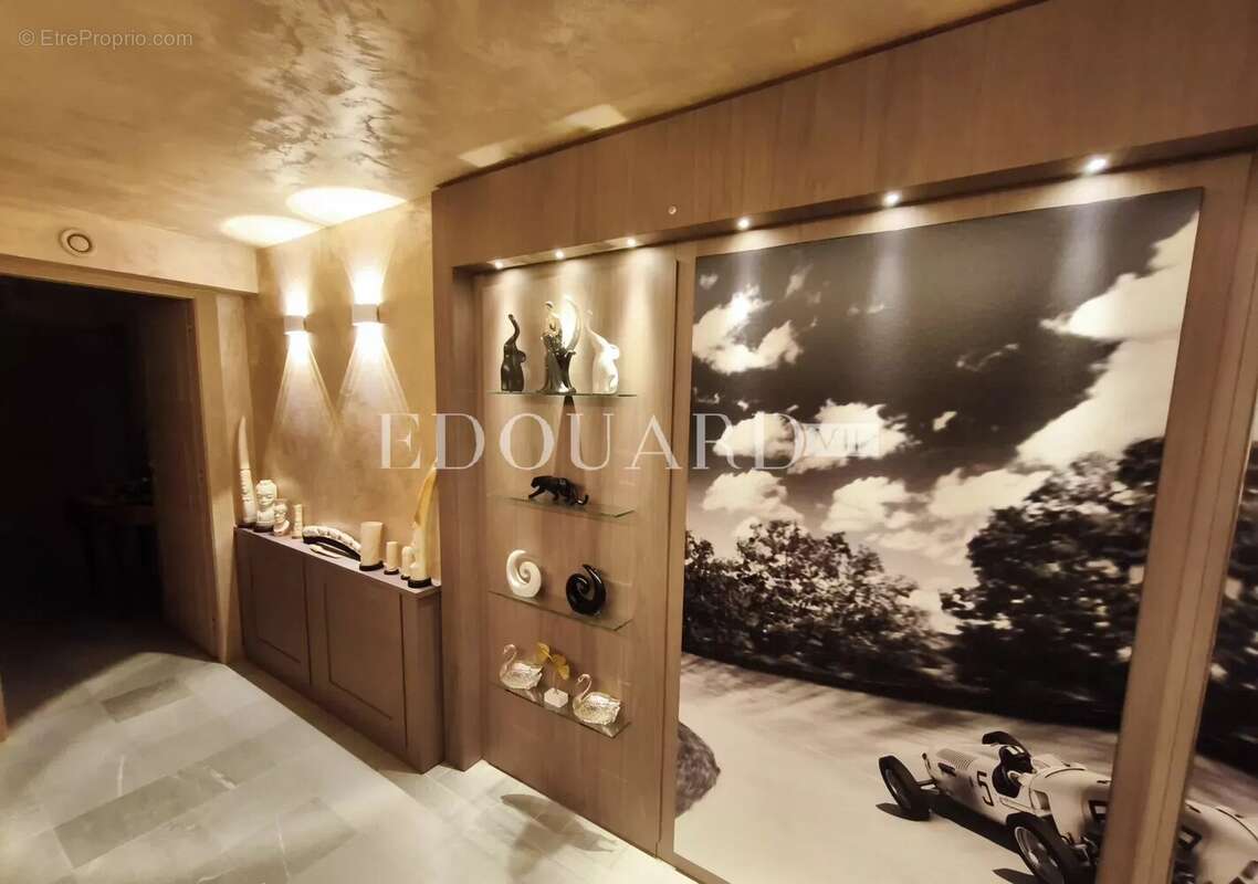 Splendide propriété de 300 m² en excellent état avec home cinéma, superbe piscine et pool house - photo 6