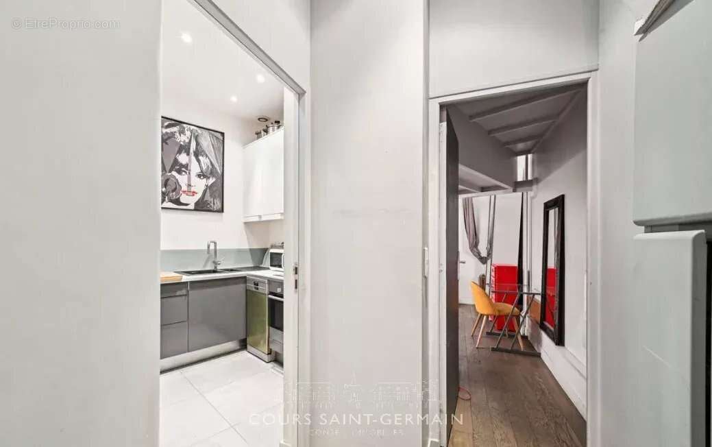 Appartement à PARIS-18E