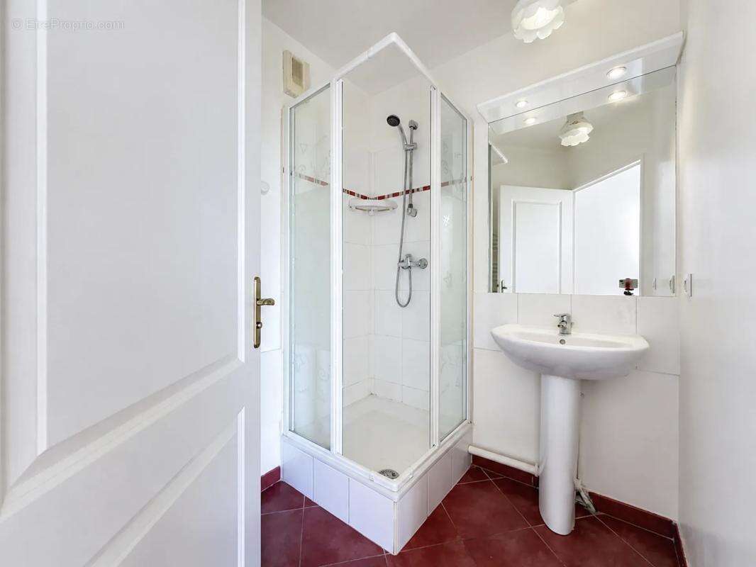 Appartement de 5 pièces de 95 m² à Osny - photo 9