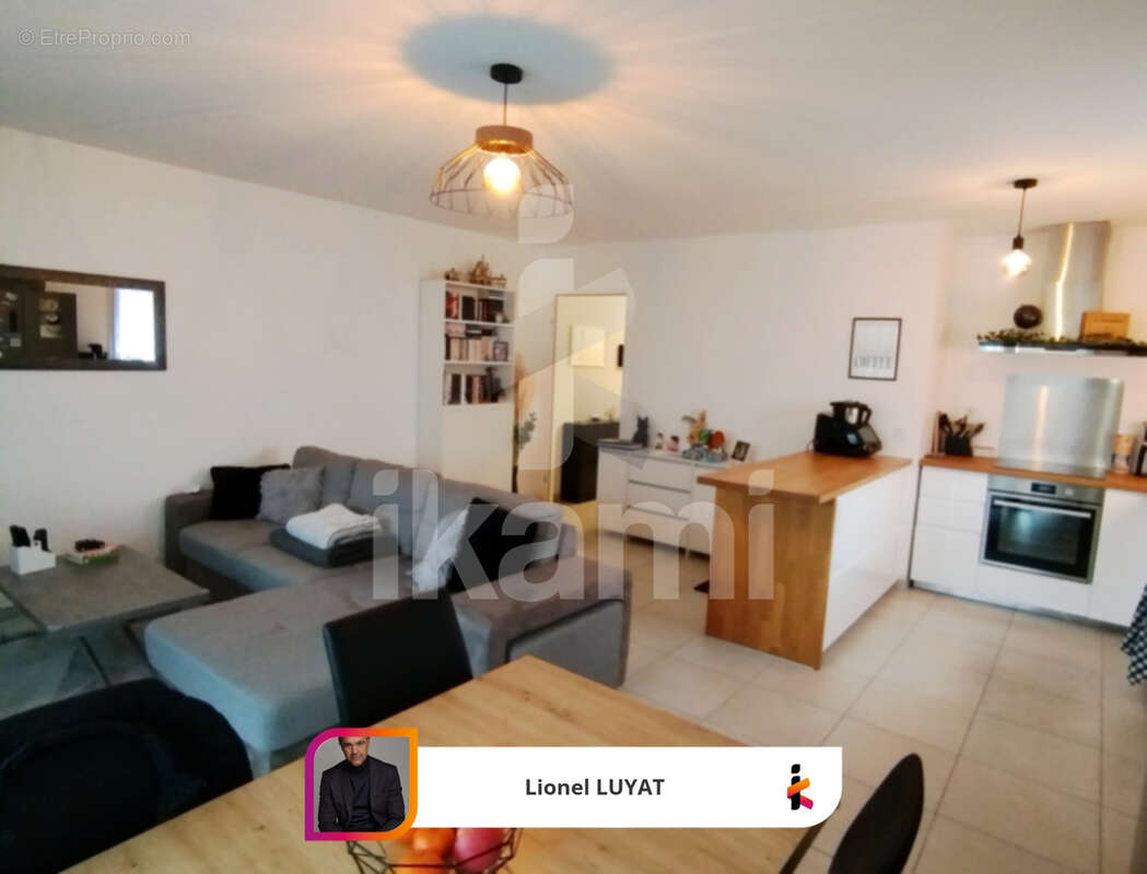 Appartement à GILLY-SUR-ISERE