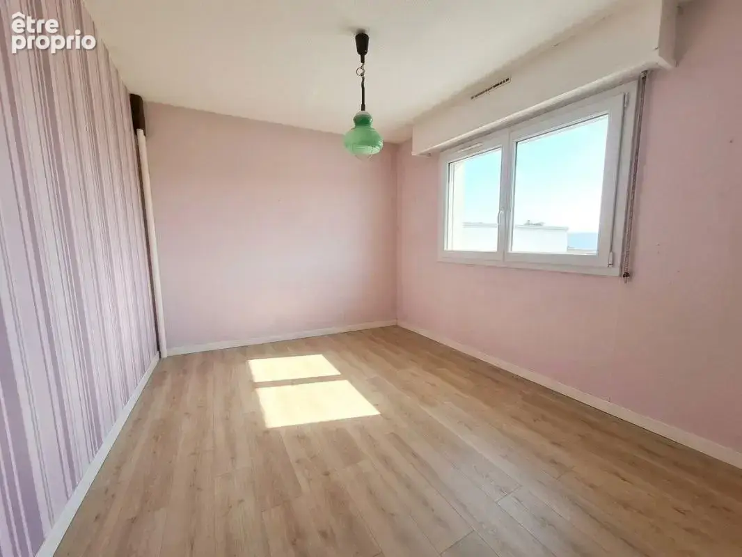 T4 82 m² + balcon vue dégagée - photo 8