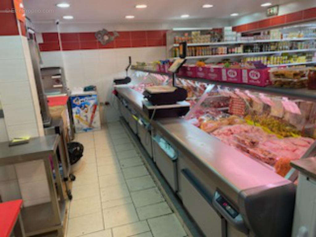 Commerce à VALLAURIS