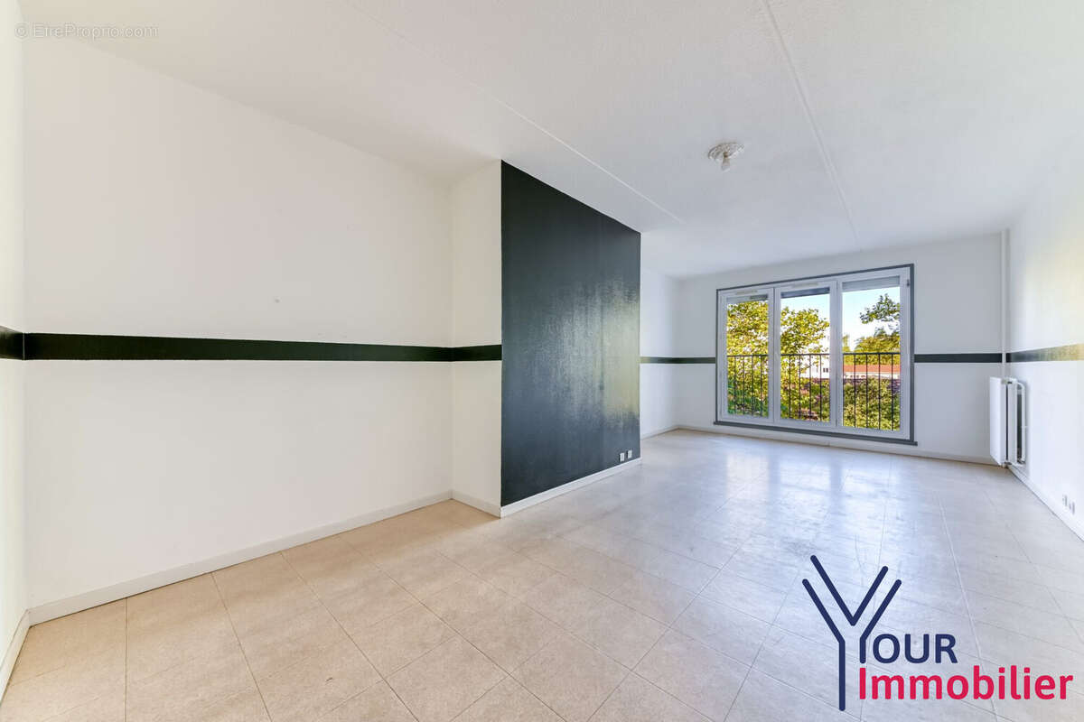 Appartement 73 m² à Venissieux  - photo 2