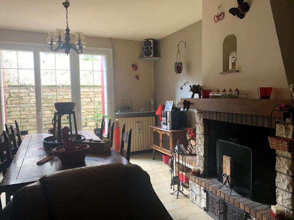 Maison à LONGEAU-PERCEY
