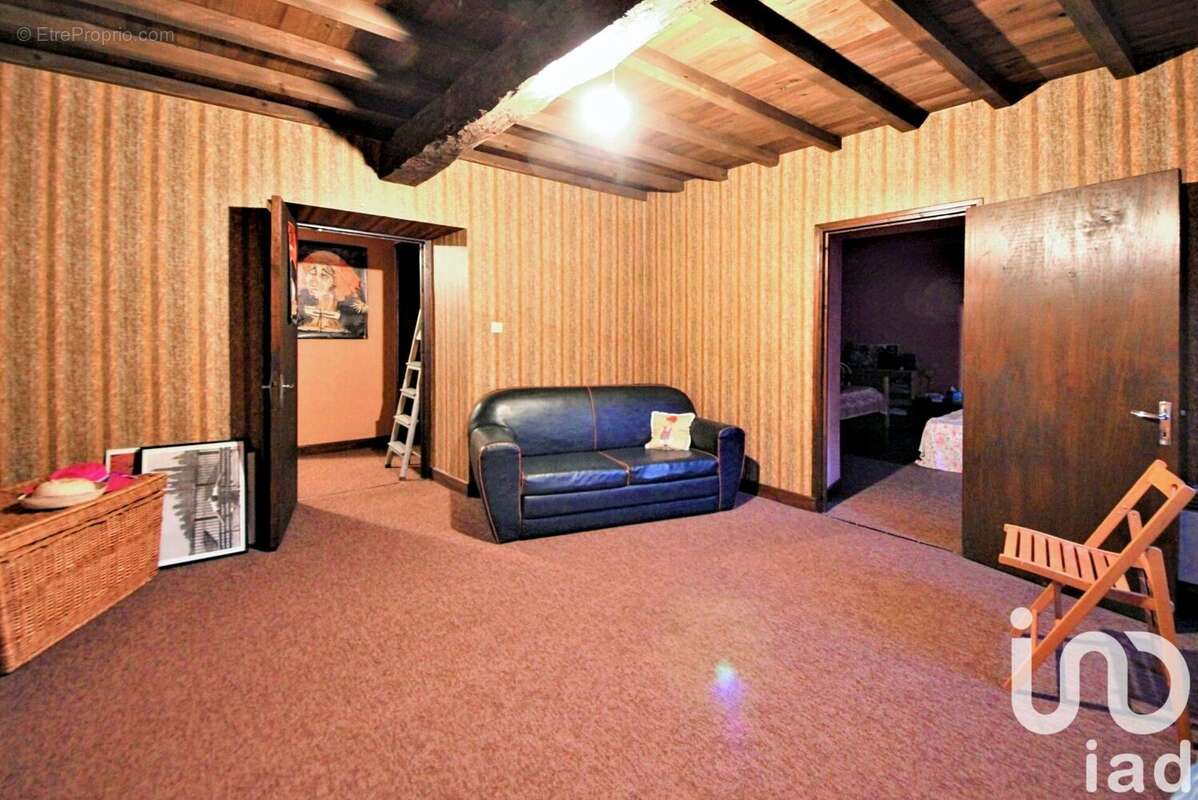 Maison 91 m² à Capoulet-Et-Junac  - photo 6