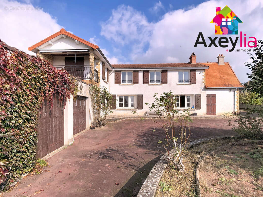 Maison à PERRIGNY-SUR-LOIRE